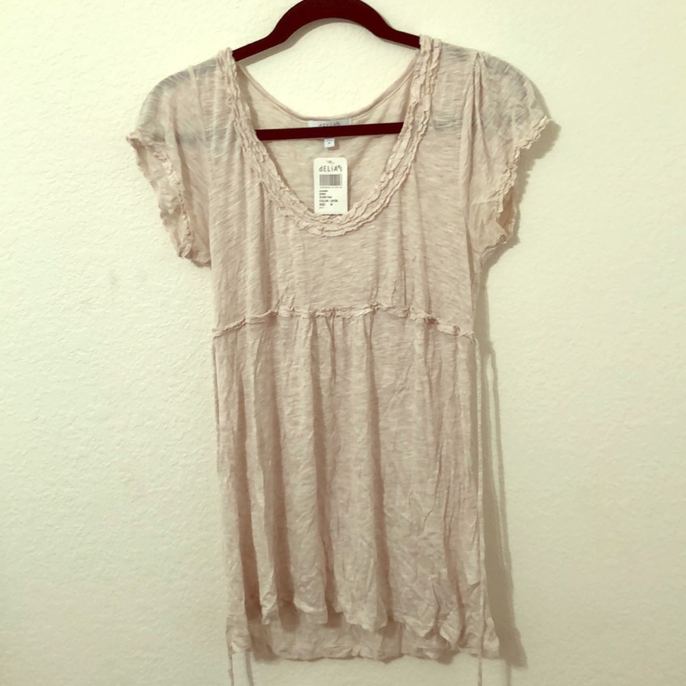 🆕Delia’s ruffle Neck Top with side ties